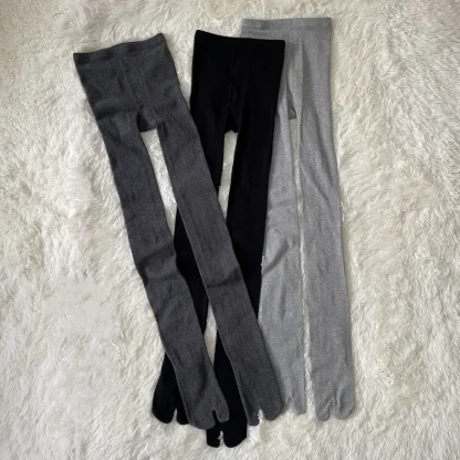 Comfy Split Toe Socks - Image 3