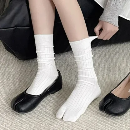 Split Solid Mid Calf Toe Socks