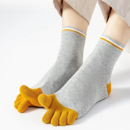 Comfy Stripe Ankle Toe Socks
