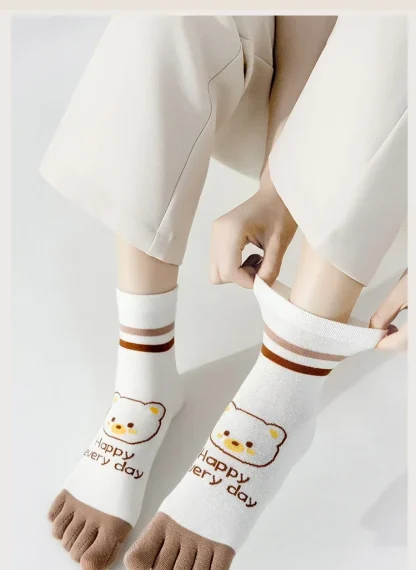 Cute Bear Prints Toe Socks - Image 4